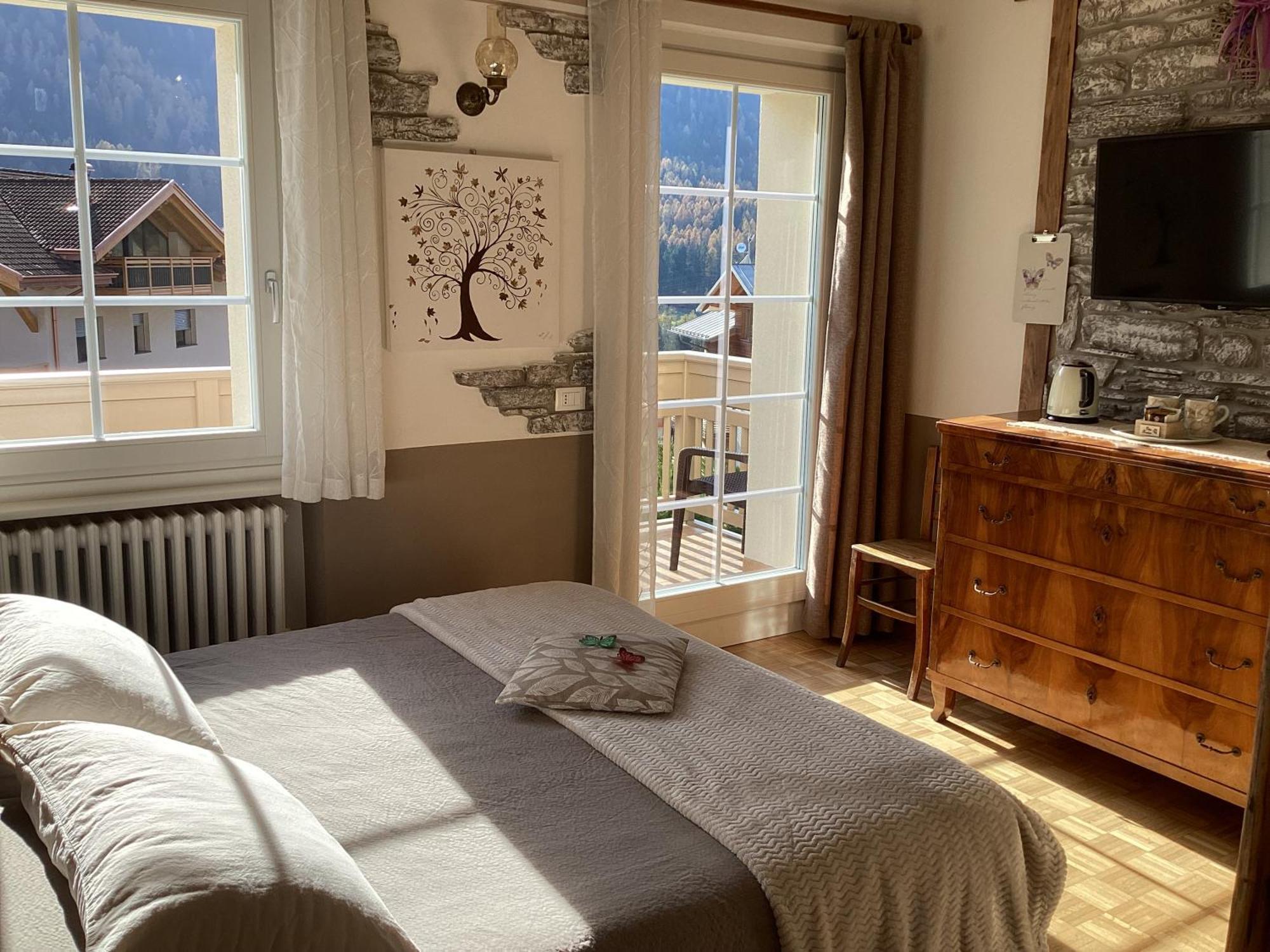 B&B Villa Paradiso Медзана Екстериор снимка